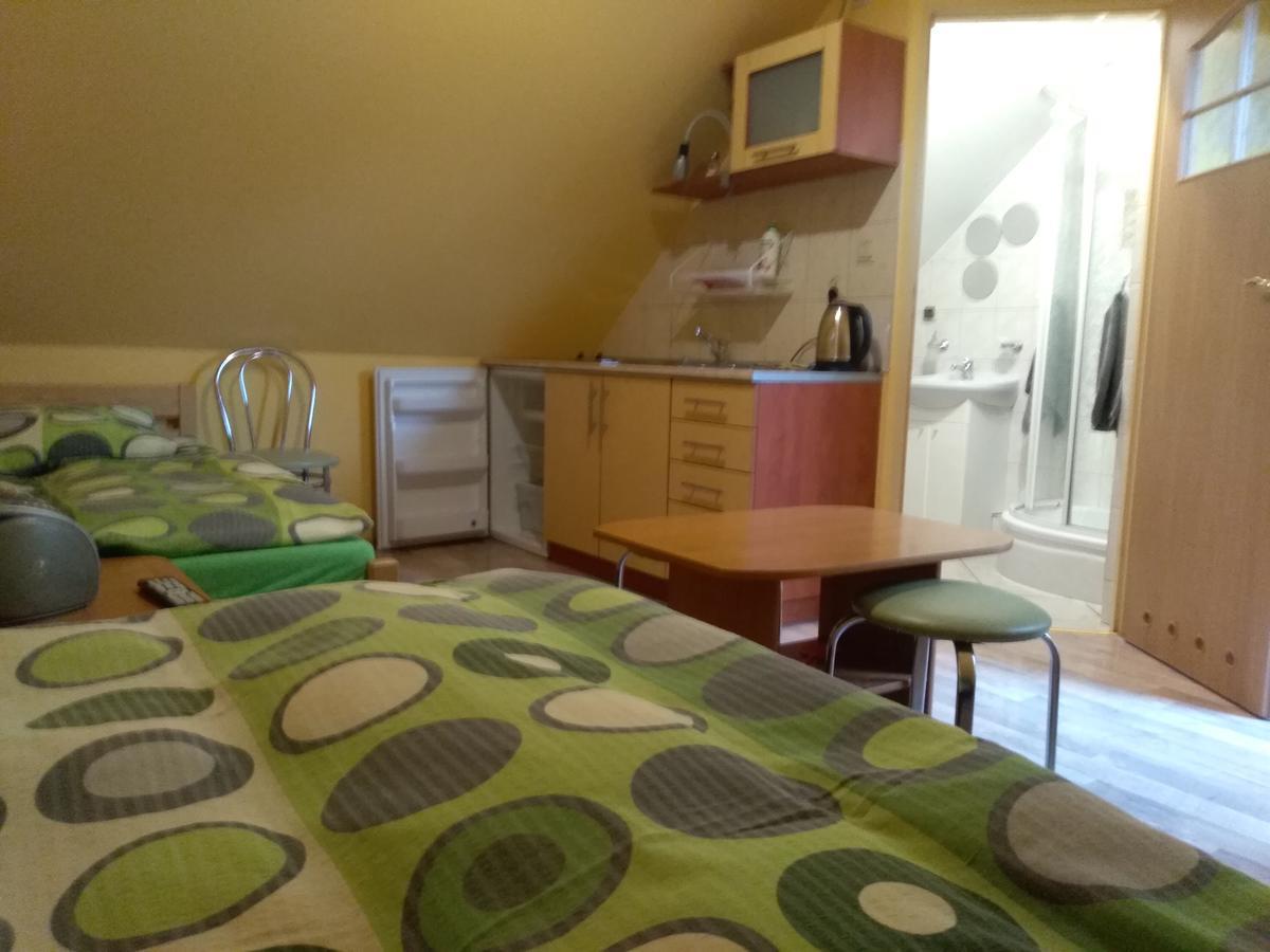 Gospodarstwo Agroturystyczne Ania I Filip Izabelin  Extérieur photo